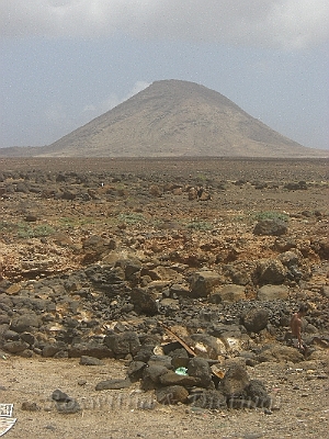 CIMG7154.JPG - Monte Grande - der grosse Berg im Norden